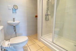 Photo 17- click for photo gallery